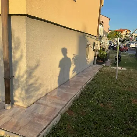 Appartement Moderne Souterrainwohnung *