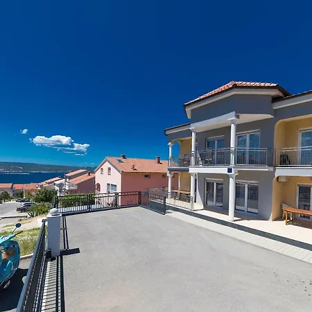 Lägenhet Moderne Souterrainwohnung Crikvenica